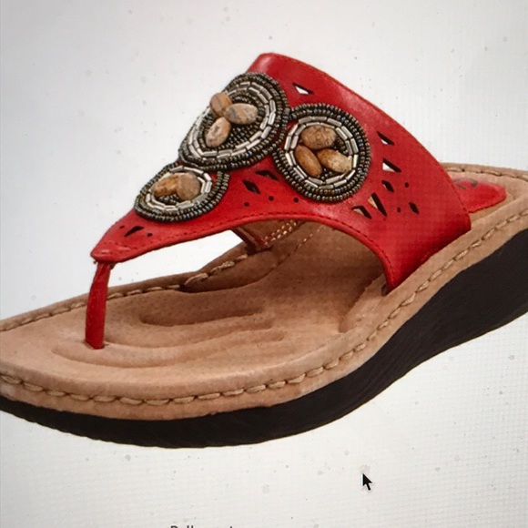 Clarks Artisian Shoes - Clark’s Latin Circle Flip Flop -Coral